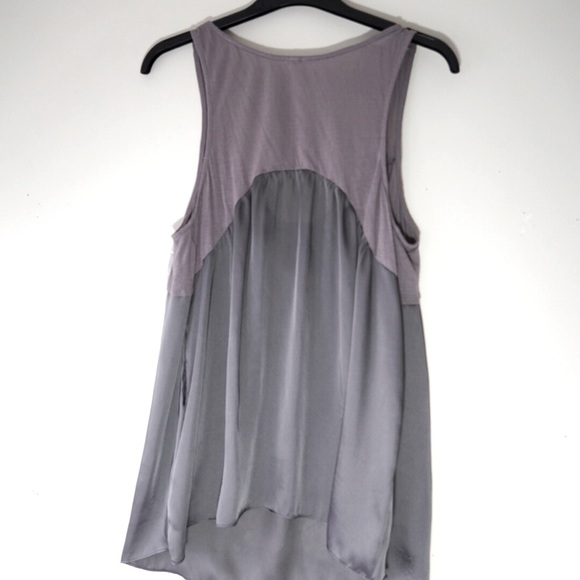 Beautiful Beaded tank top - Picture 2 of 3